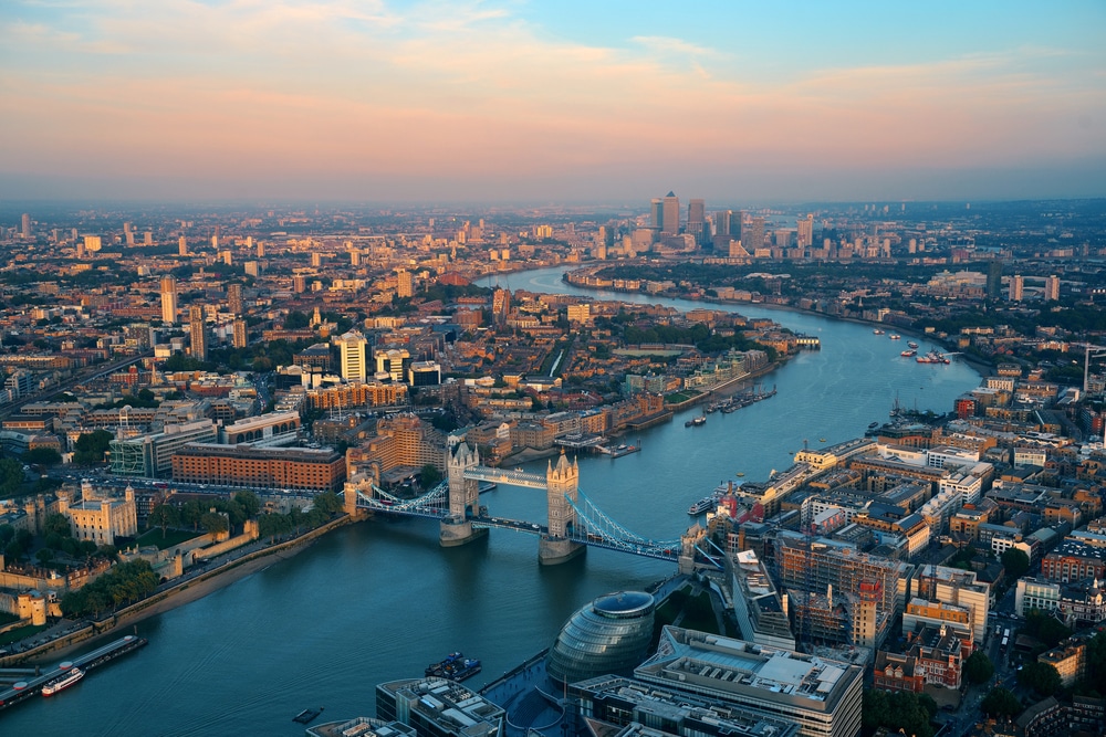 英建設会社メイス、ロンドン建設業界の循環移行方法を提示。マテリアルパスポート導入を推奨