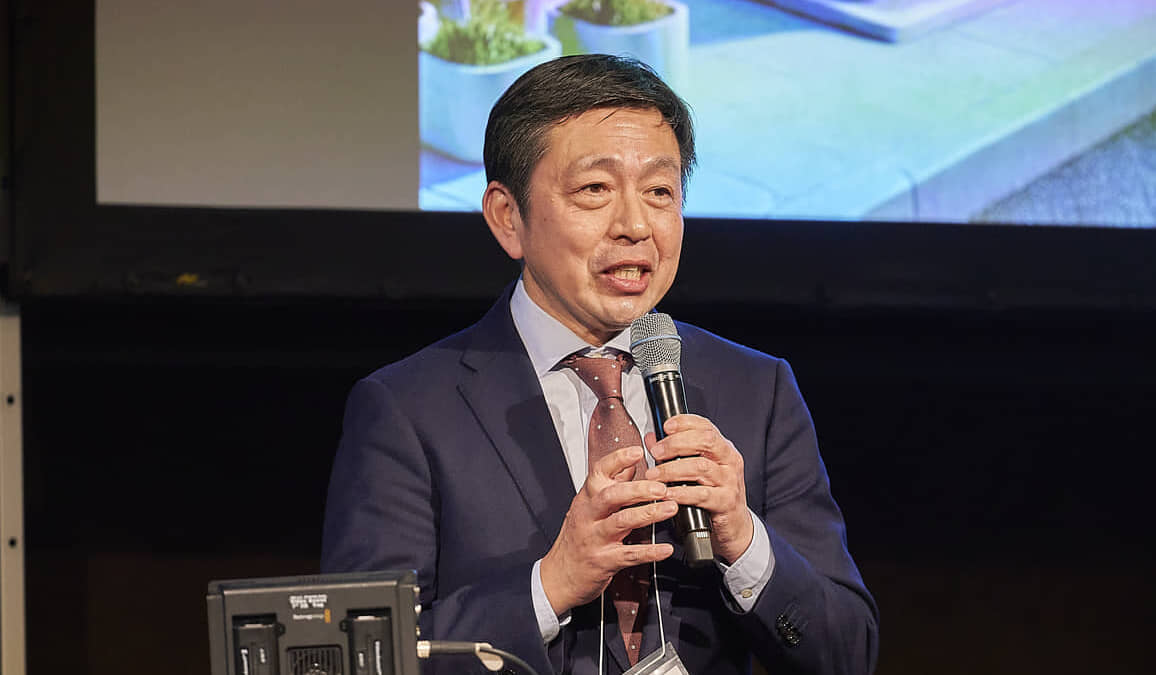 藻類でバス停を再生型へ。藻類バイオエコノミープラットフォーム構想とは？