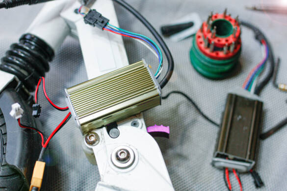 Electric scooter battery