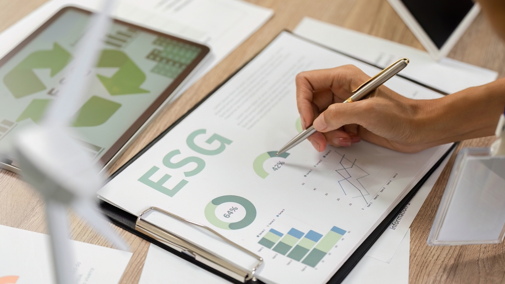 CSRD初年度のESG報告、複雑な財務情報が企業の負担に。デロイト調査