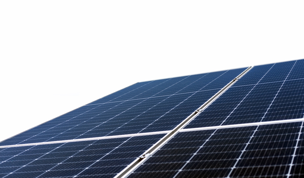 太陽光パネル廃棄時の計画提出を義務化。再資源化推進法が成立