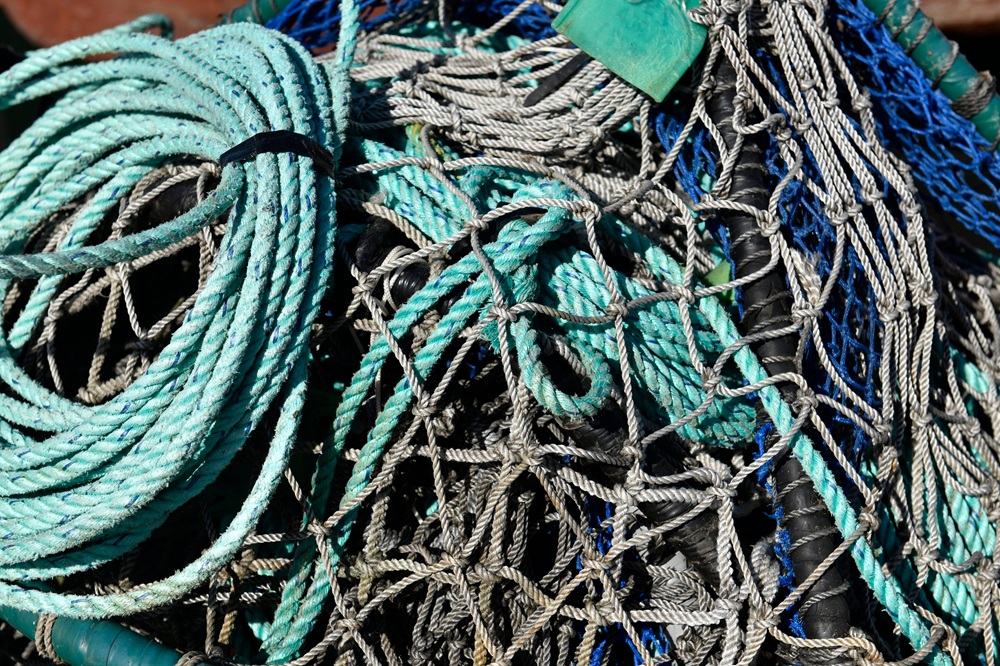 EU循環型漁具プロジェクト、海洋ごみ削減に向けた提言。生分解性素材・再生材・DPP・回収インフラなど
