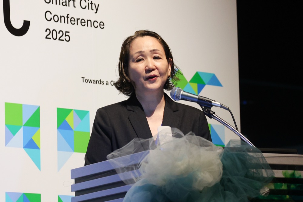 アジア開発銀行（ADB）セクター局2 局長（農業・食料・自然・農村開発・水・都市開発・デジタル分野担当）　F. クレオ・カワワキ氏